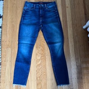 New condition MOTHER denim size 27